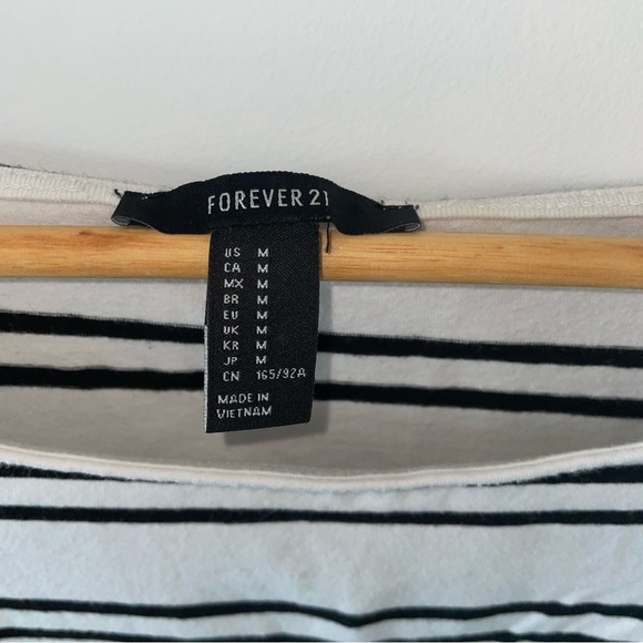 Striped Half-Sleeve Blue and White Crop Top - Picture 3 of 3